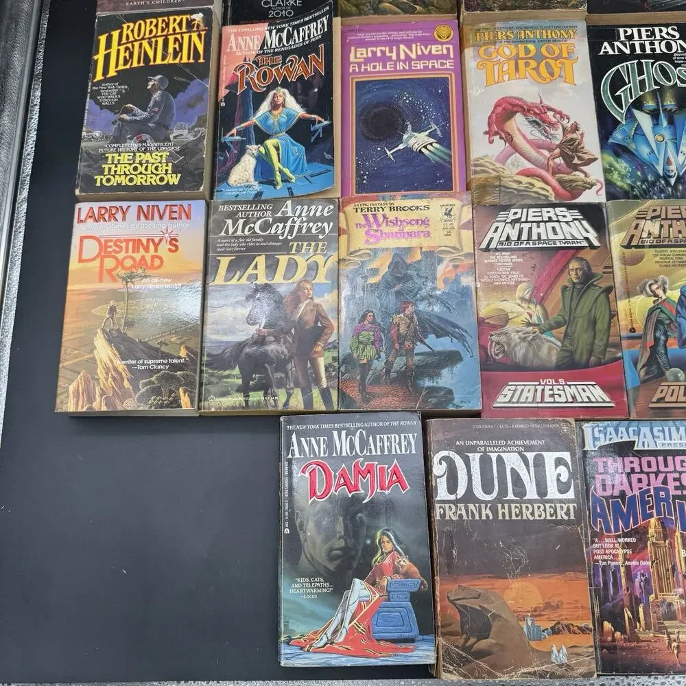 Lot Of 21 Vintage Sci-fi & Fantasy Books Dune Space Odyssey McCaffrey & More